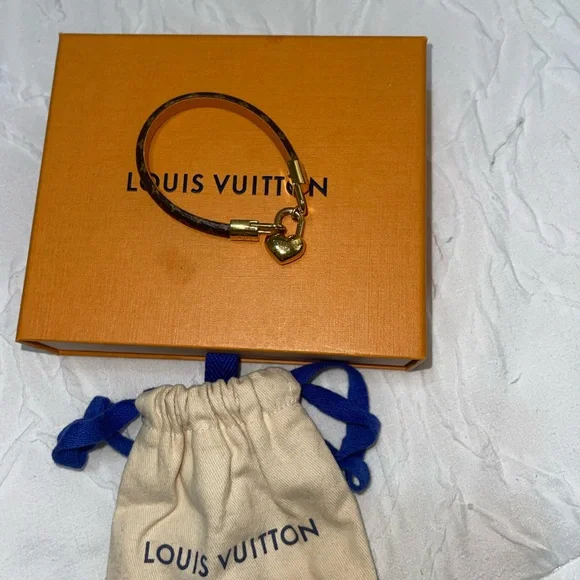 Louis Vuitton Crazy in Lock Charm Bracelet - Picture 2 of 8